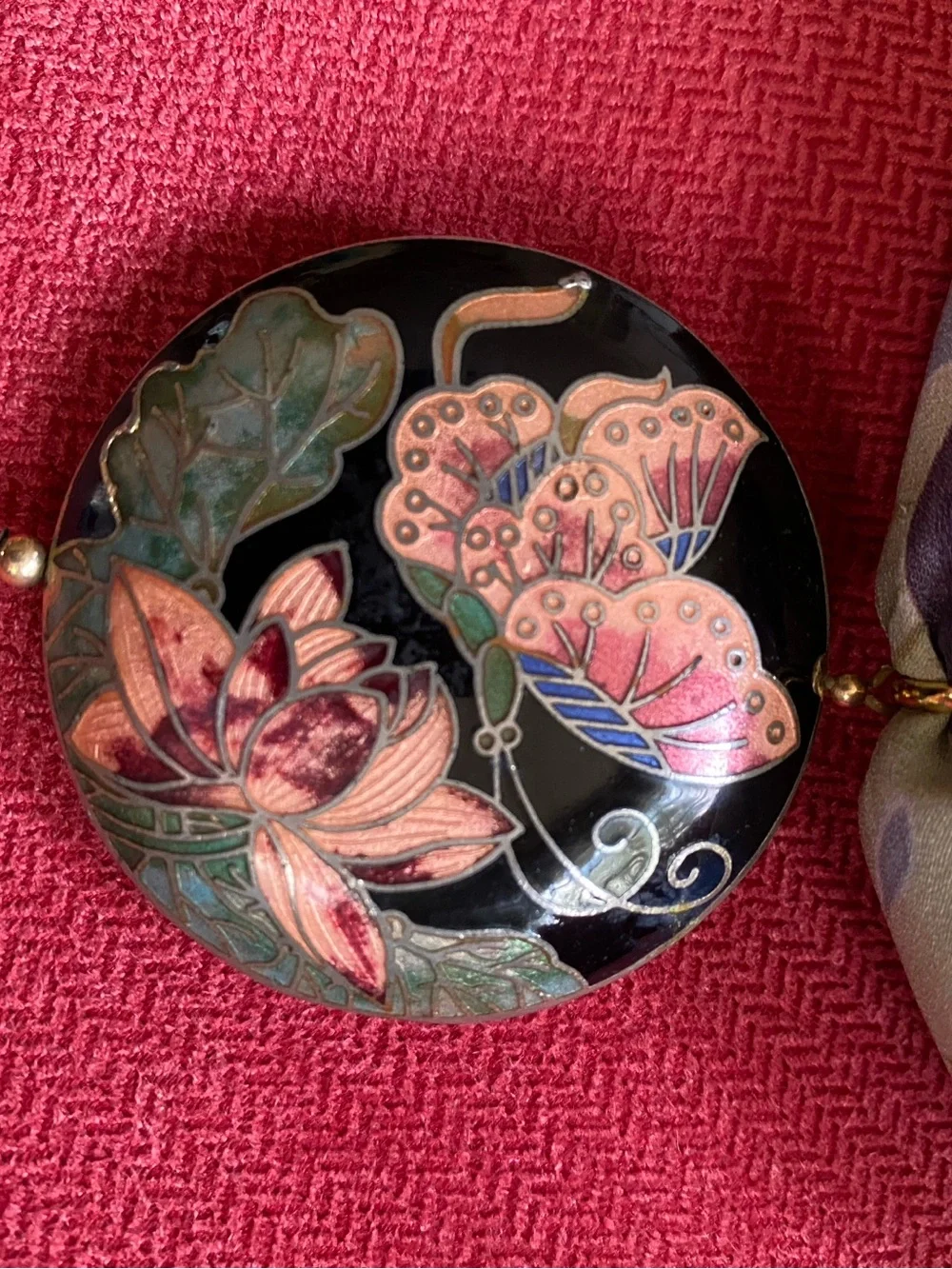 Gorgeous scarf with a vintage cloisonné round pendant.